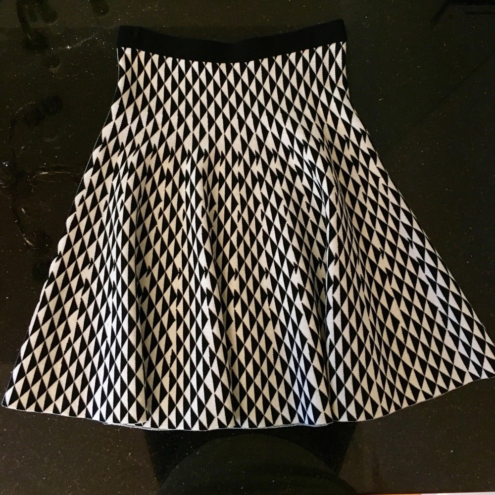 Knit Pattern Skirt